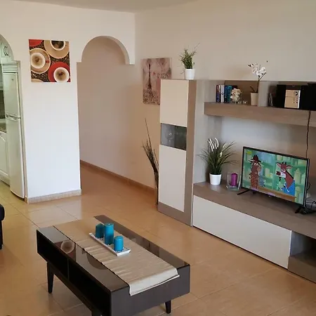 Jacaranda Close To The Beach, Sea-view, Pool, Wifi, Sat-tv Lägenhet