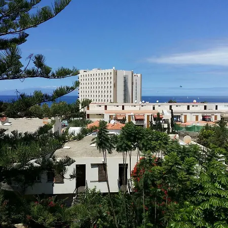 Jacaranda Close To The Beach, Sea-view, Pool, Wifi, Sat-tv Lägenhet