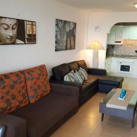 Apartment Jacaranda Close To The Beach, Sea-view, Pool, Wifi, Sat-tv